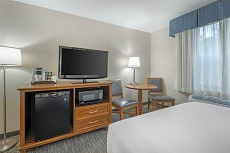 Queen Room with Two Queen Beds - Non Smoking