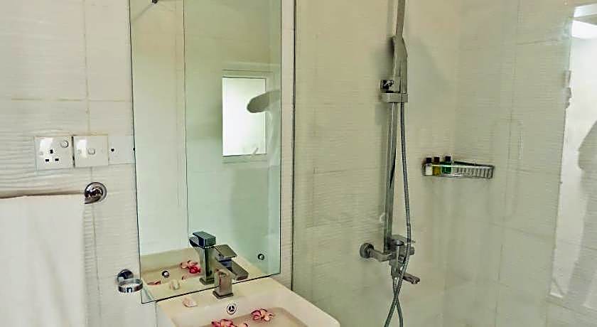 Golden Star Beach Hotel