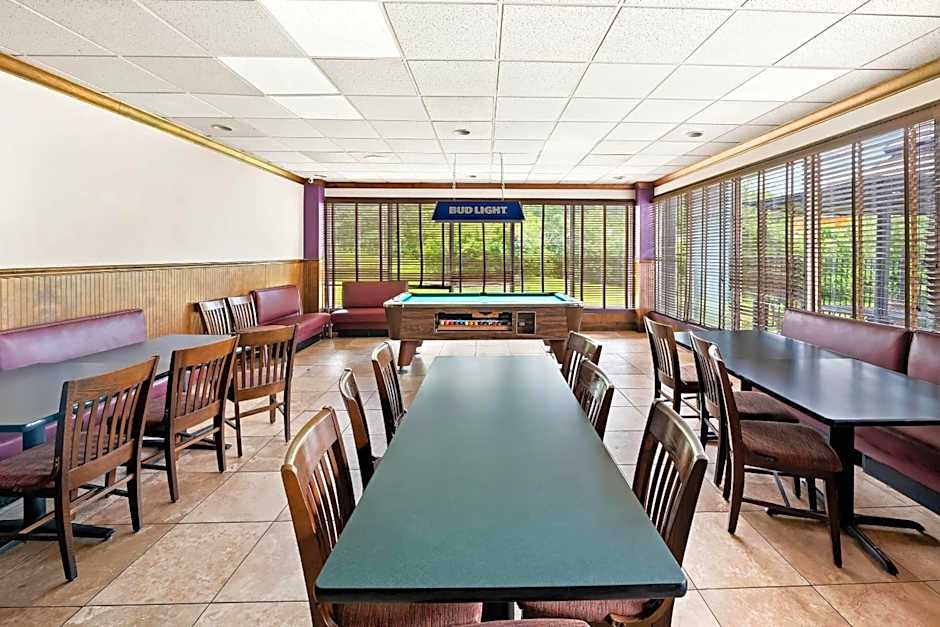 Quality Inn Dayton Airport