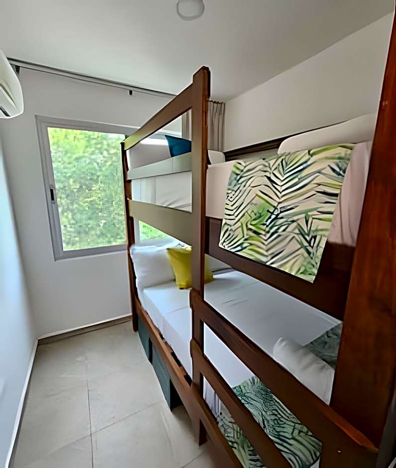 Villa con alberca, a una cuadra del mar