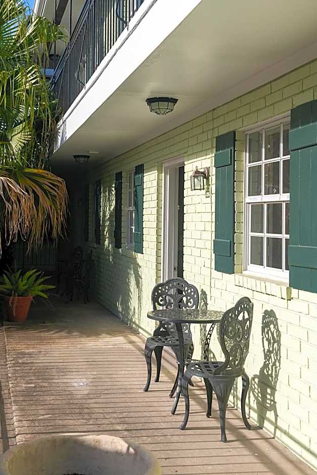 French Quarter Suites Hotel