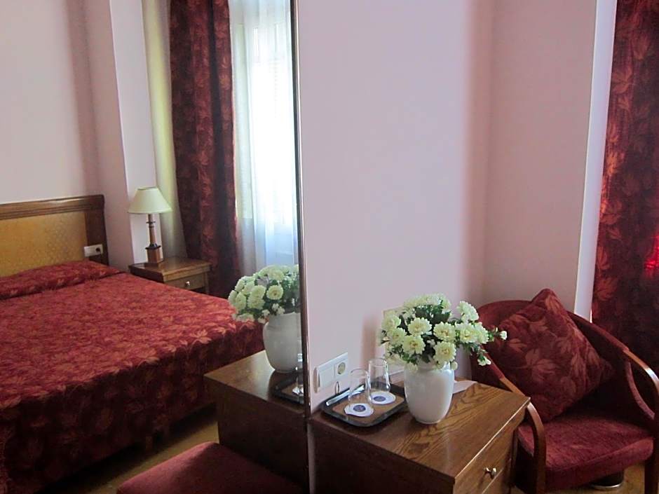 Minerva Premier Hotel