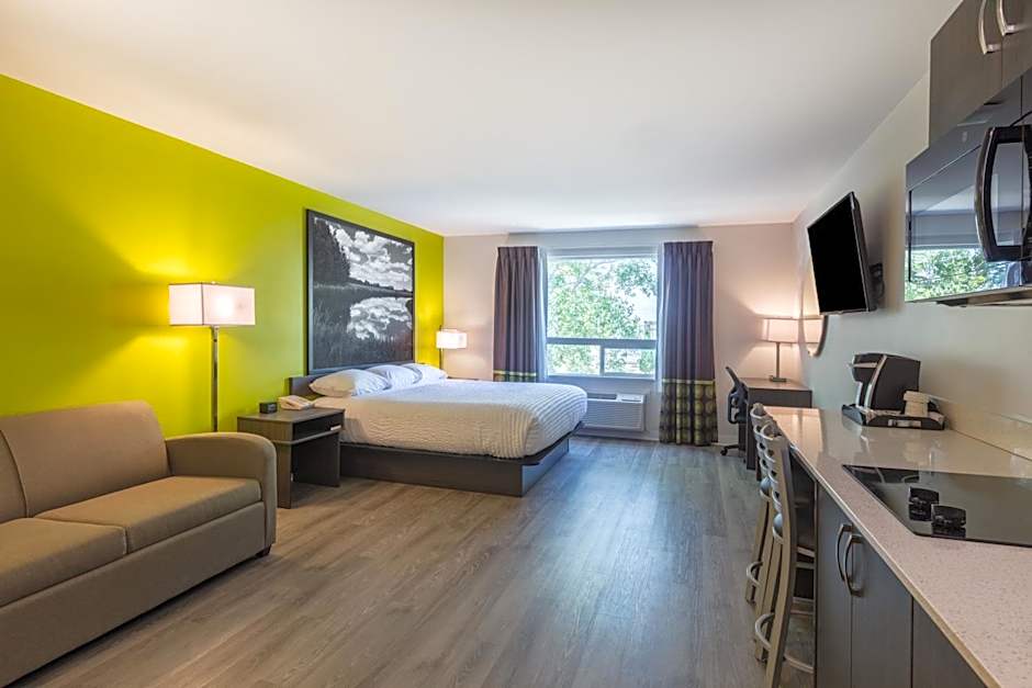 Super 8 by Wyndham Winnipeg East MB