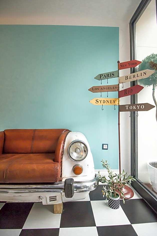 Blue Bottle Boutique Hotel