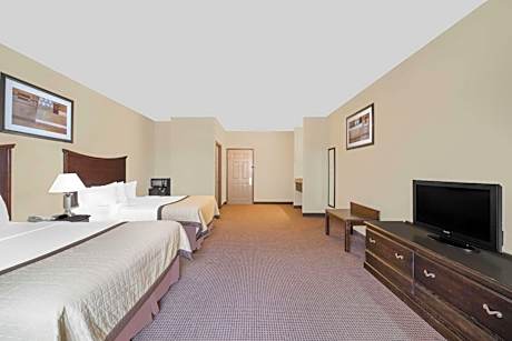 Deluxe Queen Suite - Non-Smoking