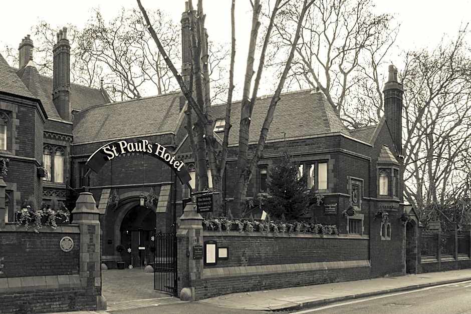 St Paul's Hotel