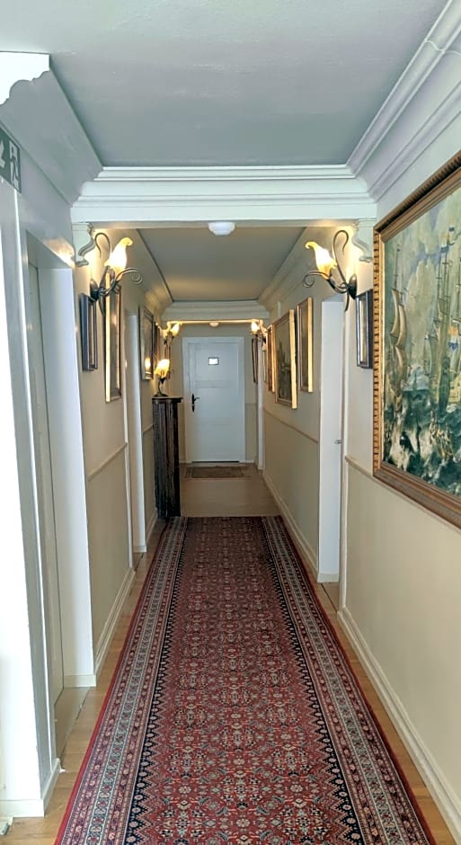 Hotel Adler