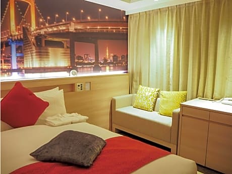 Deluxe Single Room