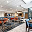 Holiday Inn Express & Suites Buford NE - Lake Lanier by IHG
