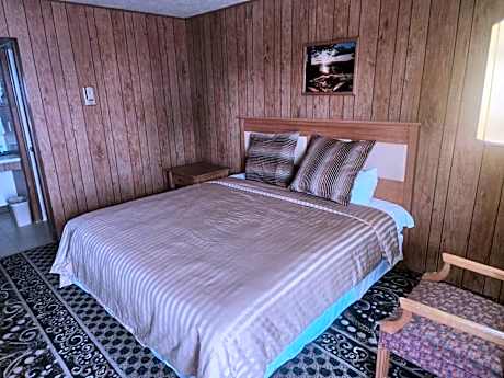 King Bed Non-Smoking