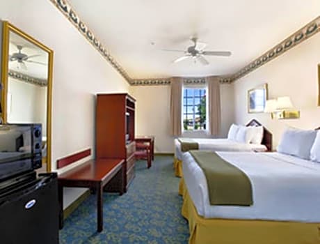 Queen Room with Two Queen Beds and Roll-In Shower - Mobility/Hearing Accessible - Non-Smoking