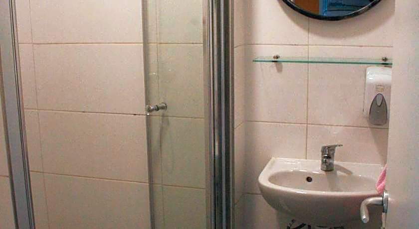 Booze & Snooze Social Hostel