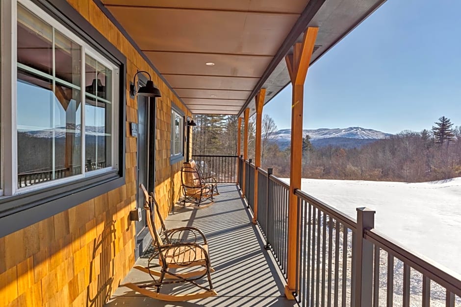 The Lodge by Sunapee Stays