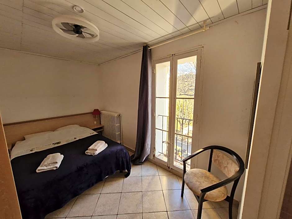 AUBERGE de SAINTE CROIX