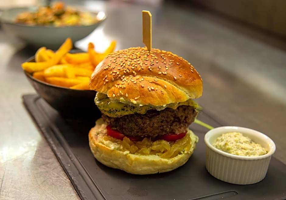 LOGIS - Hôtel Restaurant Du Canard