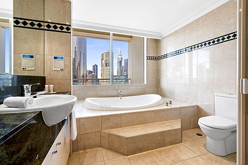 Clarion Suites Gateway