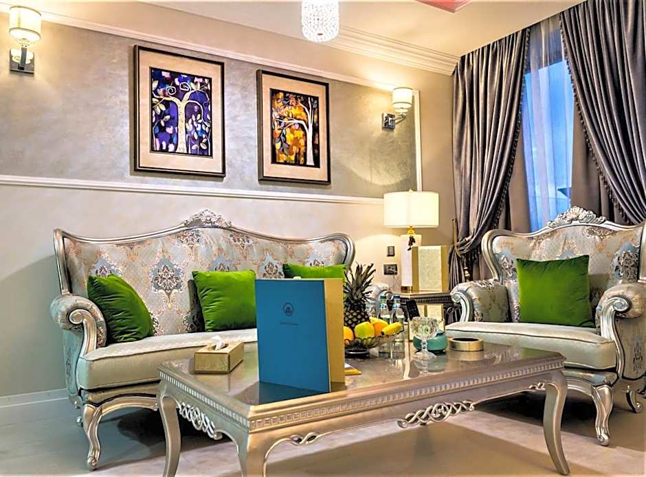 Phoenicia Royal Hotel