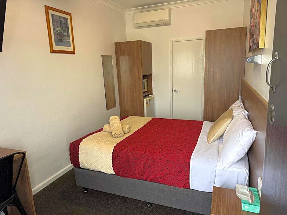 Wattle Tree Motel