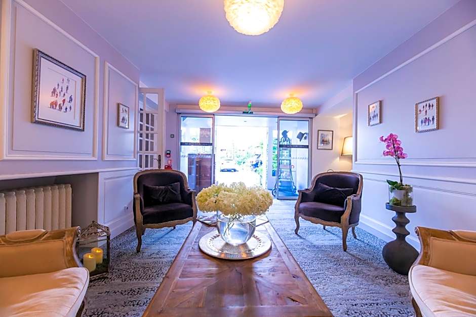 Hotel Le Lion D'Or et Restaurant La Table Du Lion