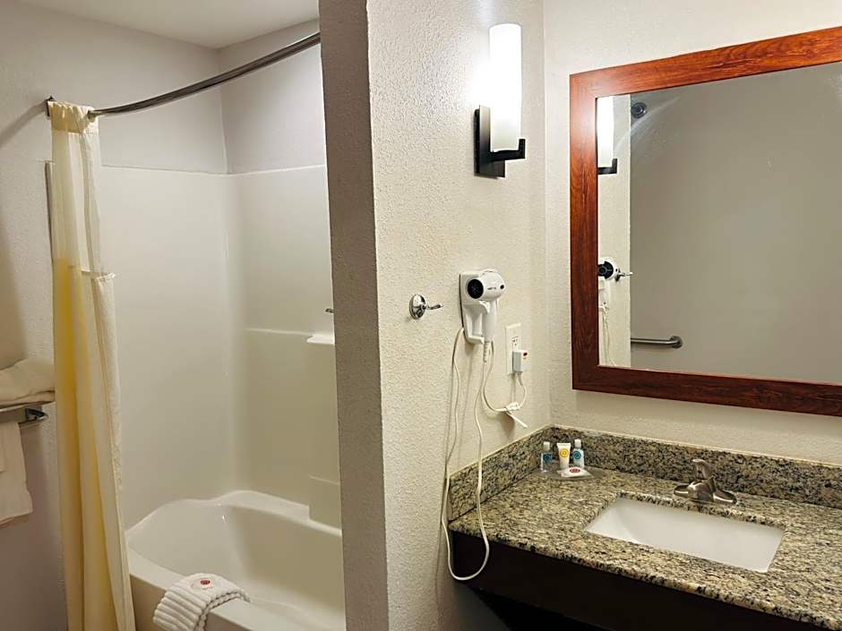 Comfort Suites Plymouth near US-30