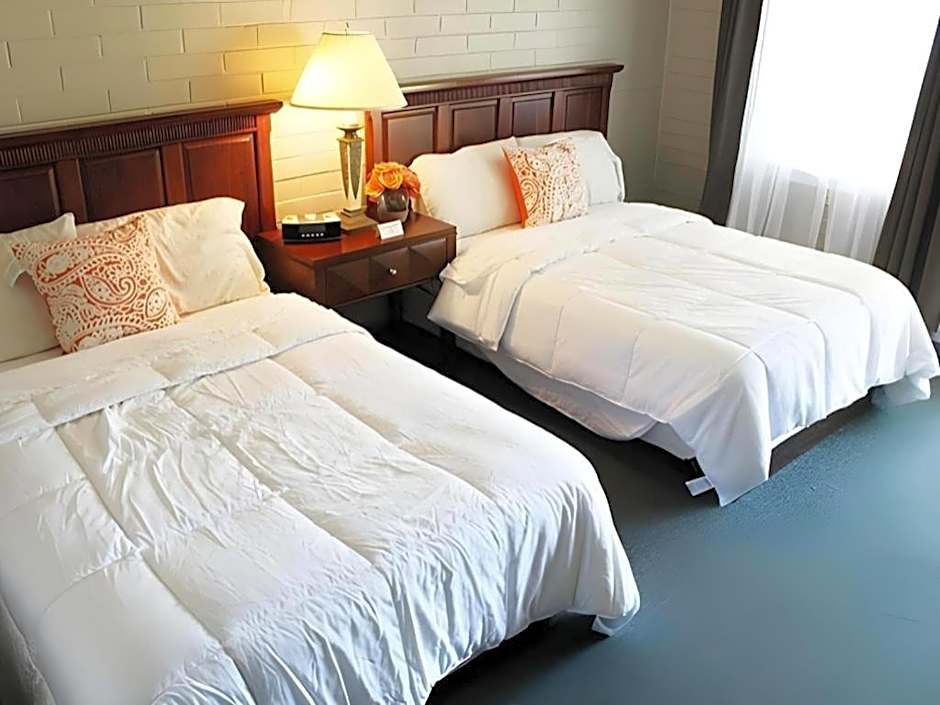 Keuka Lake Motel - Adults Only