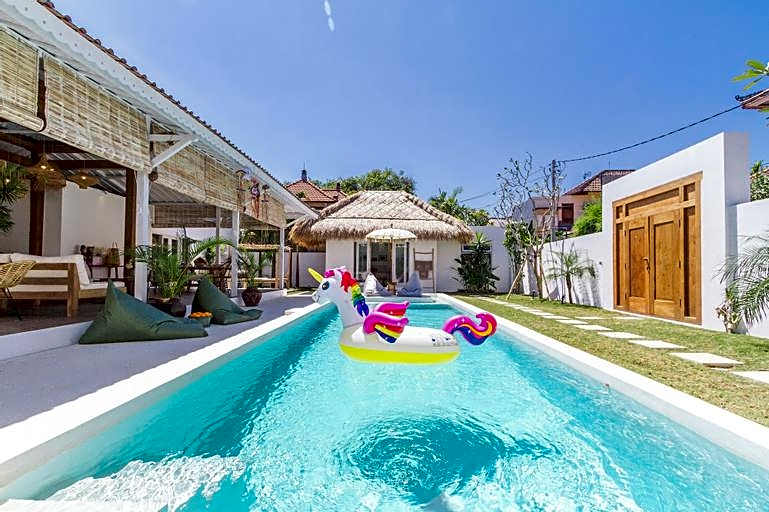Villa M