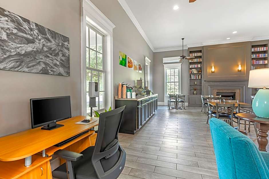 Quality Inn & Suites Santee I-95