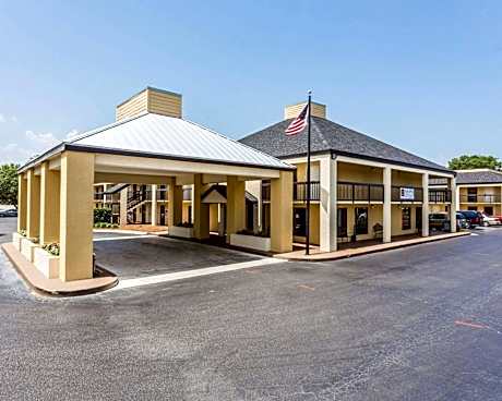 Quality Inn Mt. Pleasant