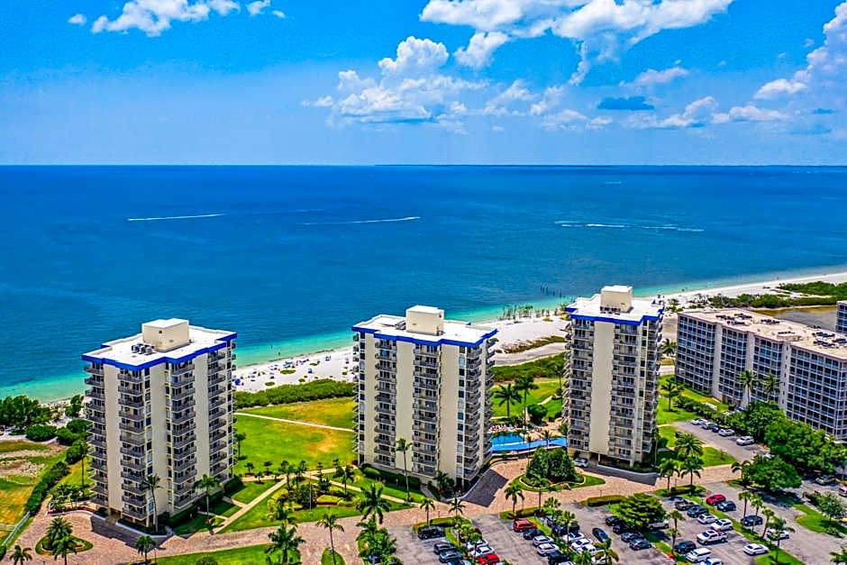 Estero Beach And Tennise Club 1008 B