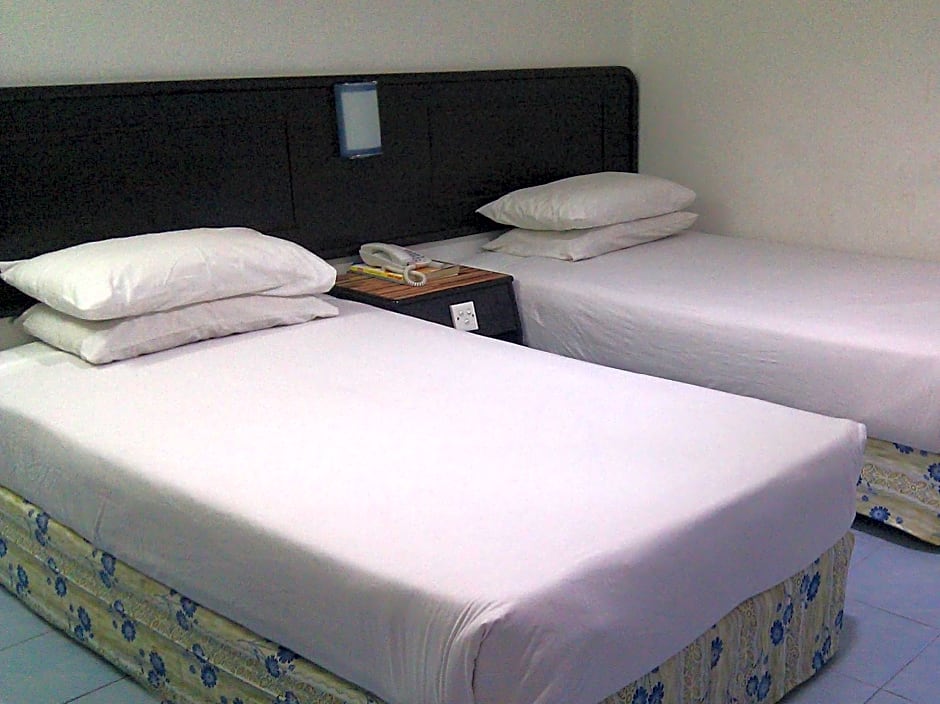 Wah May Hotel