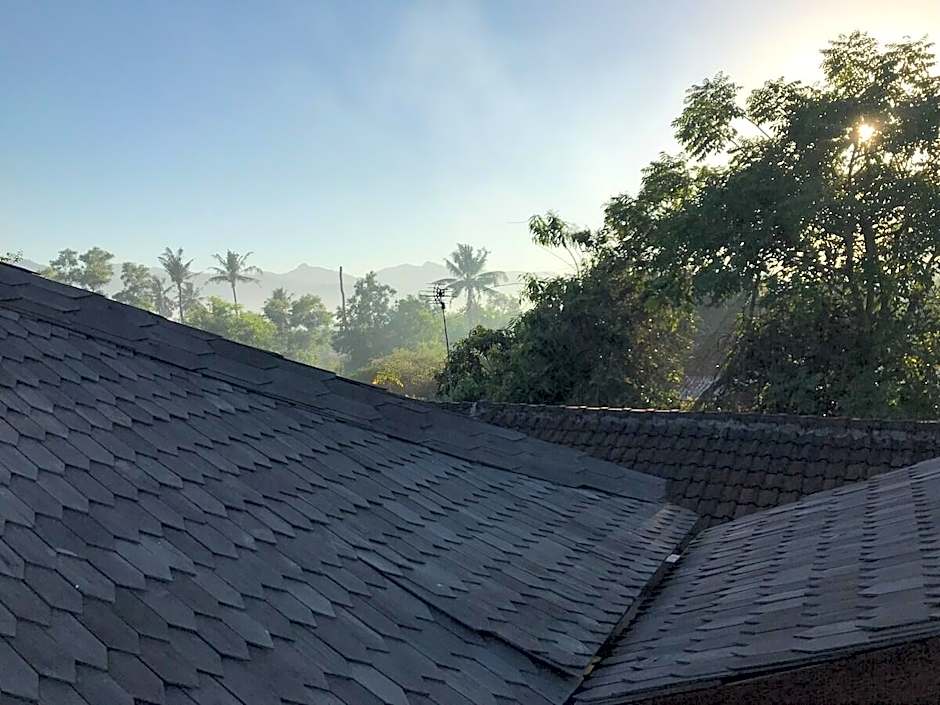 Villa Kenanga in Meninting by the beach