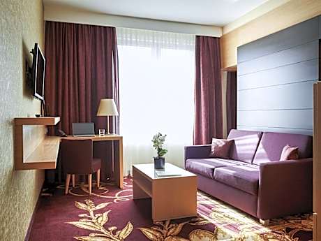 Junior Suite with Cathedral View