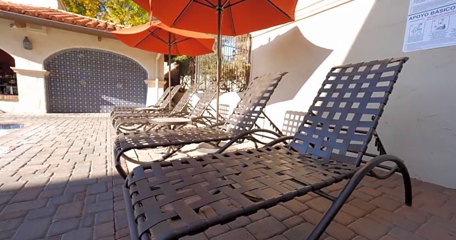 Los Abrigados Resort