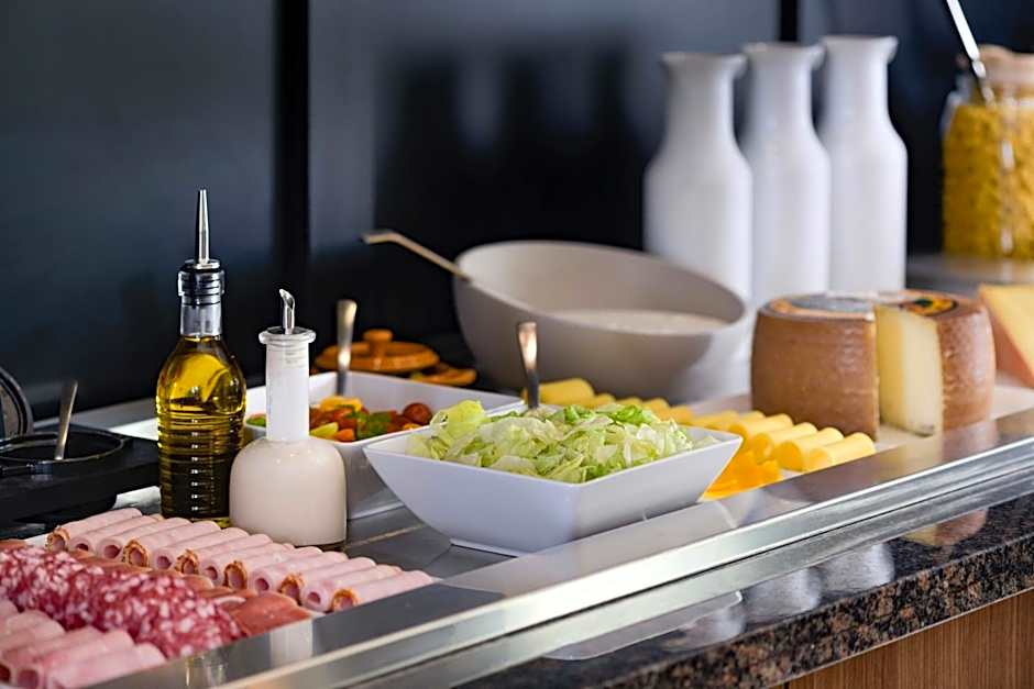 AC Hotel by Marriott Saint-Julien-en-Genevois