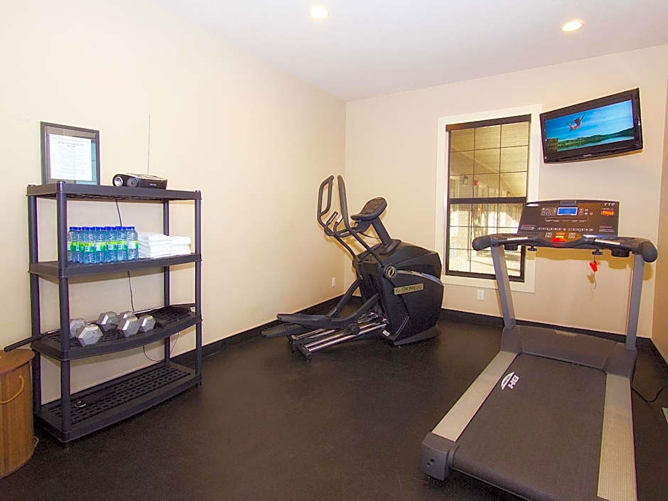 BCMInns - Lac La Biche