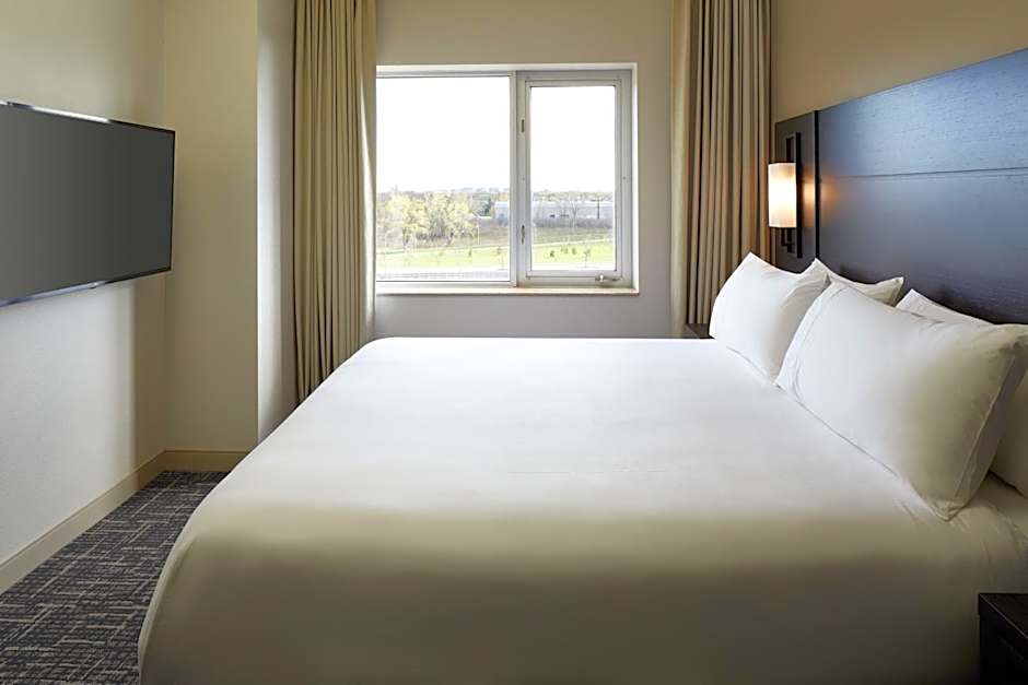 Residence Inn by Marriott Montreal Airport