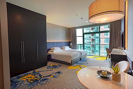 Grand Deluxe Club Twin City View