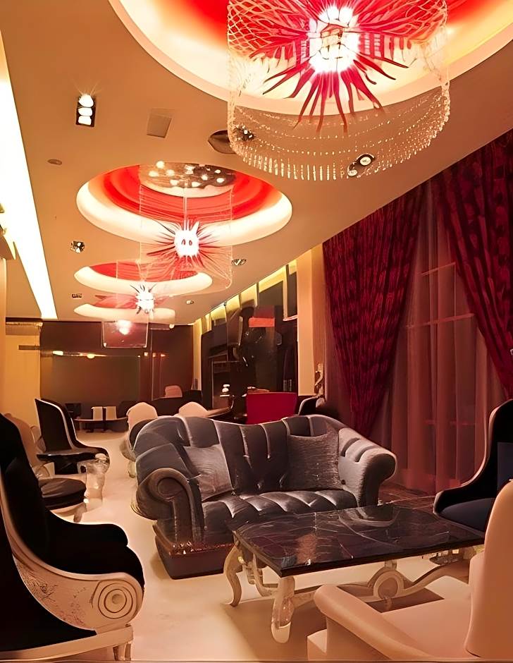 Crown Garden Hotel