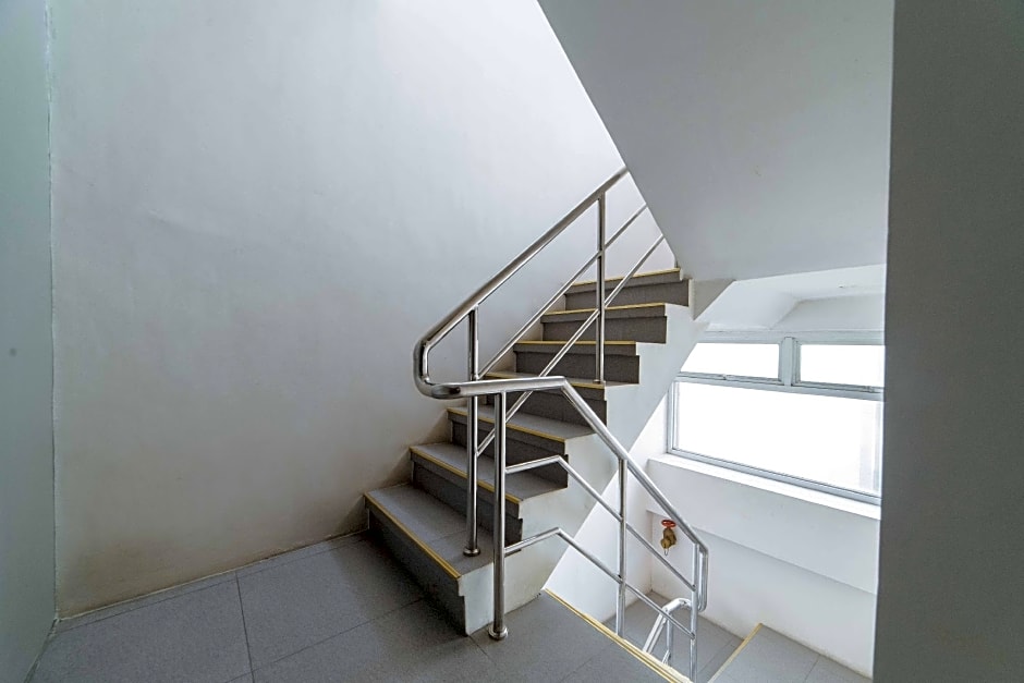 RedDoorz Plus @ Roxas Street Davao