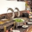 Cambridge Tainan Hotel
