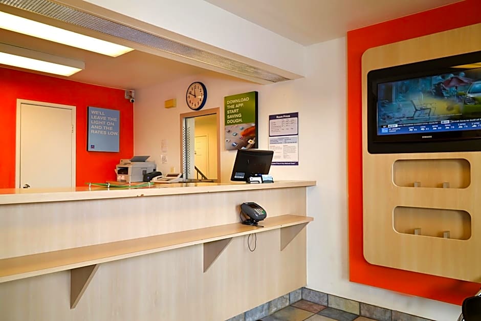 Motel 6-Saint Joseph, MO