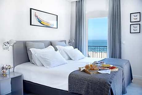 Double Room with Frontal Sea View