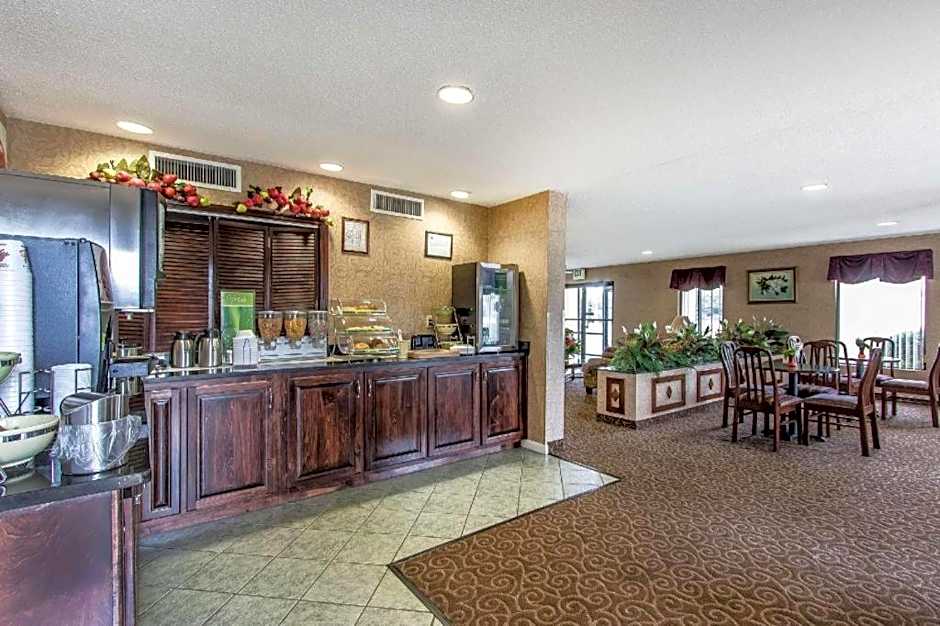 Quality Inn Andalusia