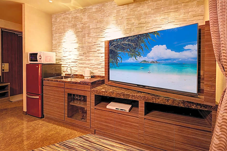 Secret House MAKISHI