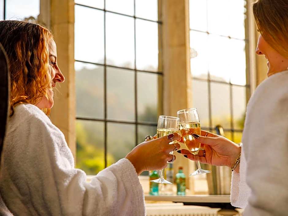 Sunday Box Hill Burford Bridge Hotel