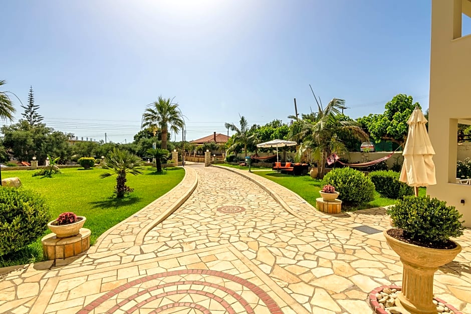 Remezzo Apartments & Studios