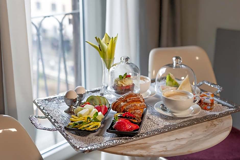 Torre Argentina Relais - Residenze di Charme