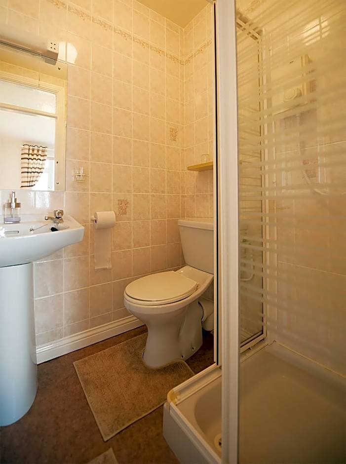 The Waterfront House Country Home