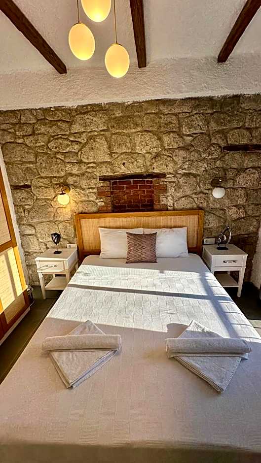 The Comelly Alaçatı