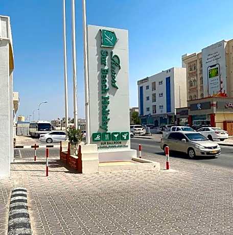 Resort Sur Beach Holiday